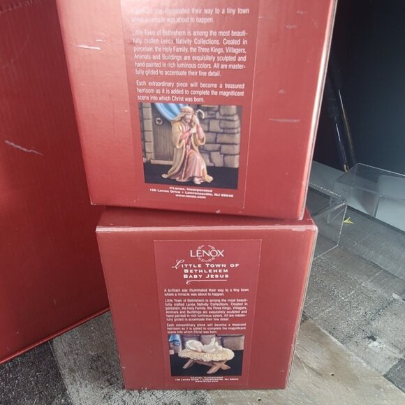 Lenox Mary Joesph Baby Jesus & Stable W/ Boxes - Picture 11 of 12